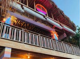 Fatwave Surf Resort，位于圣胡安的酒店