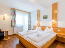 Hotel & Appartements Erlenheim，位于沃尔特湖畔韦尔登的民宿