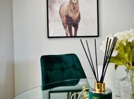 DeerHome Apartment