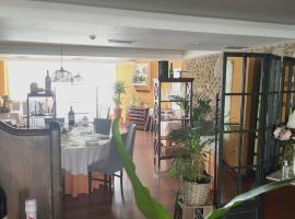 Casa castro，位于Cruces的酒店