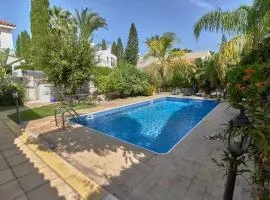 Cheerful 3 bdr villa near the beach