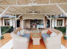 Villa Green Valley Puncak RedPartner，位于Campaka的酒店