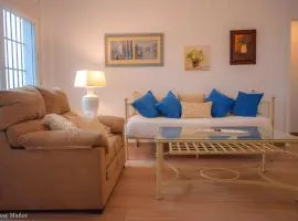 Modern Apartment in Peñaflor with Air Conditioning - 85 m²