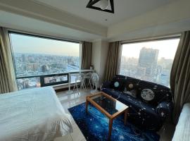 台中H高樓景觀宅High-Rise Taichung，位于台中市的带停车场的酒店