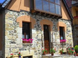 Albergue de peregrinos Compostela，位于莫利纳塞卡的酒店