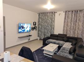 Appartement t2 calme spacieux Saint-Étienne bellevue，位于Saint Etienne的酒店