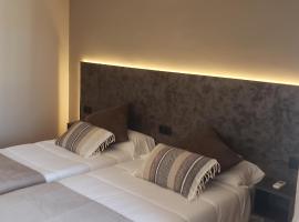 巴尔法丰酒店，位于卡兰达的酒店