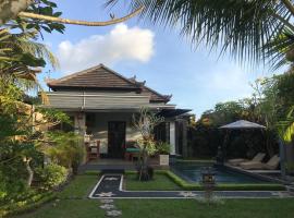 阿斯里田边别墅，位于乌布bridges Bali Restaurant附近的酒店