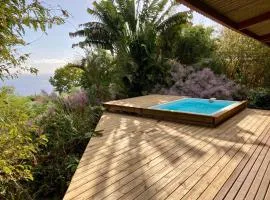 Cottage chaleureux avec vue mer et piscine