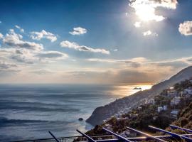 Domus Teresia - Amalfi Coast，位于弗洛里的酒店