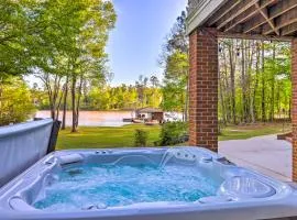 Fire Pit and Dock Waterfront Lake Sinclair Getaway!