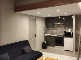 Appartement entièrement refait à neuf à 150 m de la plage，位于纳博讷普拉日的度假村