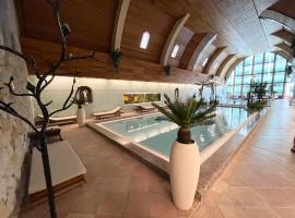 Spa Residence Carbona Royal Suites 1.11，位于赫维兹赫维兹温泉湖附近的酒店
