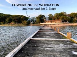 Project Bay - Workation / CoWorking，位于LietzowLietzow Station附近的酒店