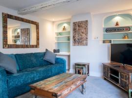 3-bedroom apartment in the heart of Brighton's Lanes，位于布莱顿霍夫Brighton & Hove City Council附近的酒店