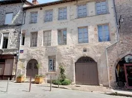 MAISON GAY LUSSAC St LEONARD DE NOBLAT