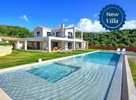 Luxury Villa Ebellina by PosarelliVillas