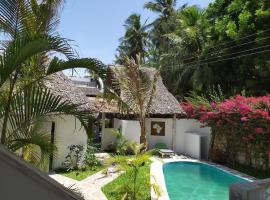 Garoda House Turtle Bay [ Jacuzzi ☆☆☆☆☆ ] Kilifi，位于瓦塔穆的别墅