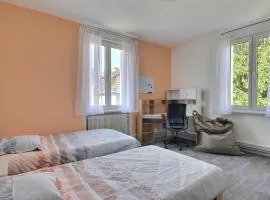 "Urbaine Colors" Appartement coloré et lumineux "Les Péri-Urbaines"
