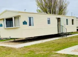 Trusville Mablethorpe 3 Bedroom Caravan . Beachside site !