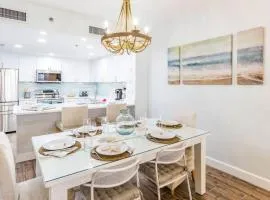 The Beach Club B1107 ~ Luxurious Beachfront Condo!