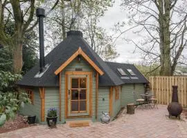 1-Bed Cabin 2 Adults Outdoor Bath & Wood Burner