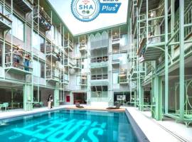 Samsen Street Hotel - SHA Extra Plus，位于曼谷四面佛附近的酒店