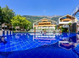 Familien-Wellness Residence Tyrol，位于纳图尔诺的酒店