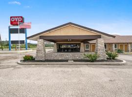 OYO Hotel Junction TX I-10，位于章克申的酒店