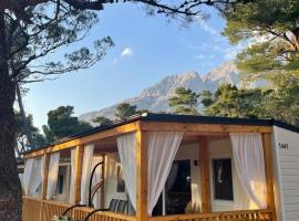 Mobile Homes Dololego - Camp Baško Polje，位于巴什卡沃达的酒店