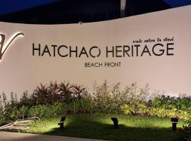 HATCHAO HERITAGE BEACH FRONT RESORT，位于Ban Bang Thalu的低价酒店