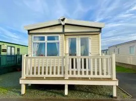 Ocean Edge Holiday Park Family holiday home with spectacular sea views