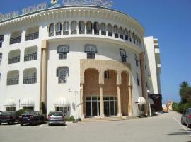 皇家海滩酒店，位于苏塞莫纳斯提尔哈比卜·布尔吉巴国际机场 - MIR附近的酒店