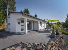 Ferienhaus am Fusse des Rennsteig/ Haus Anna，位于苏尔的酒店