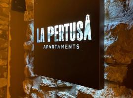 Apartaments La Pertusa 2o，位于Corçà的酒店