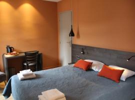 Hotel Le Pont Neuf，位于圣阿弗里克的酒店