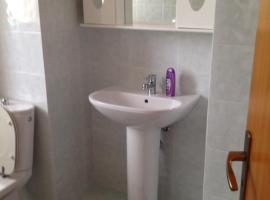 Hotel Ambrogio，位于Rogliano的酒店