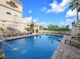 第五大道湾畔酒店，位于那不勒斯的酒店