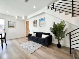 Hollywood Art Gallery House - Iconic LA Views，位于洛杉矶的酒店