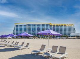 Centara Mirage Beach Resort Dubai，位于迪拜的酒店