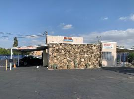 American Inn - Perris，位于佩里斯的酒店