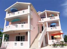 Apartmani jermen，位于苏科尚的酒店