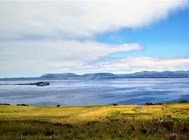 Croft 7 Geary Self Catering Studio with stunning sea views