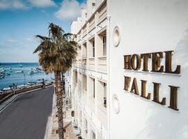 Hotel Falli，位于切萨雷奥港的酒店