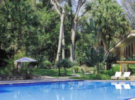 Hotel Resort e Golfe Clube dos 500，位于瓜拉廷格塔的酒店