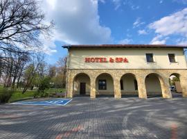 Na Kamieniu Hotel & Spa，位于Olesno的酒店