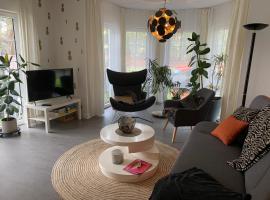 Pool & Lake Holiday Home，位于马克莱贝格的酒店