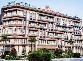 DIAMOND HOTEL VÂN ĐỒN，位于Cẩm Phả柏代海滩附近的酒店