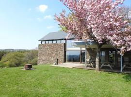 Brochepierre 28 pers- vue exceptionnelle - Malmedy，位于马尔梅迪的酒店