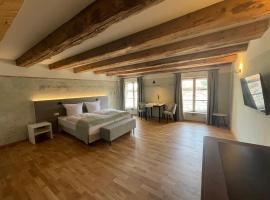 Boutique Hotel Hardthaus，位于Kraiburg am Inn的酒店
